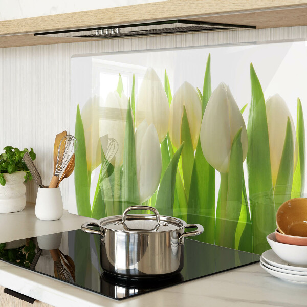 Planche à découper verre Tulipes sur fond de feuilles vertes