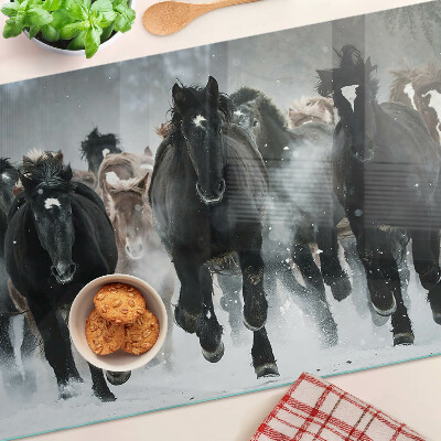 Planche à découper en verre Chevaux au galop dans le brouillard