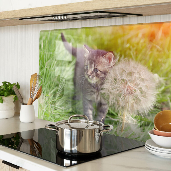 Planche à découper en verre Chat sur l'herbe