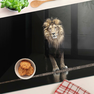 Planche à découper en verre Lion sur fond sombre