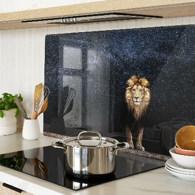 Planche à découper en verre Le lion et le ciel plein d'étoiles