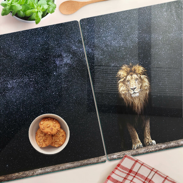 Planche à découper en verre Le lion et le ciel plein d'étoiles