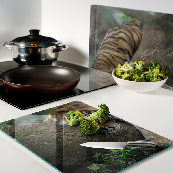Planche à découper verre Tigre sur un tronc d'arbre