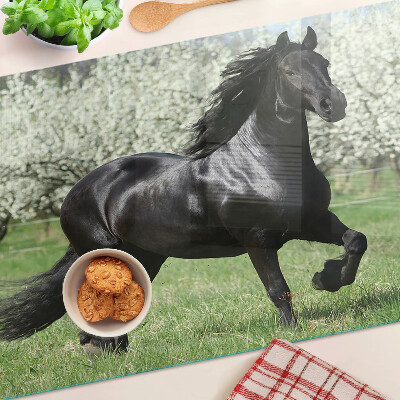 Planche à découper verre Cheval noir dans le pré