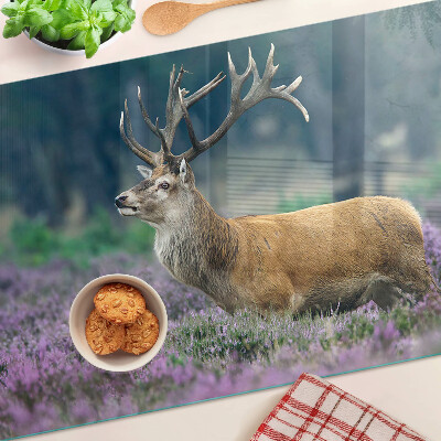 Planche à découper en verre Cerf dans un paysage de lavande