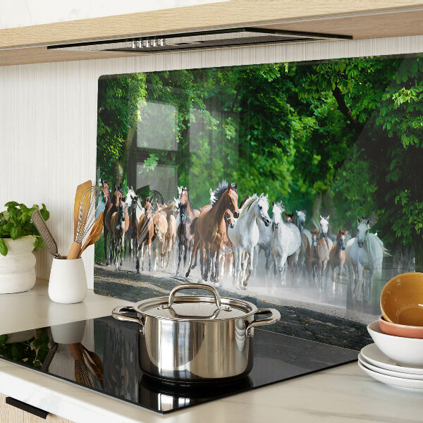 Planche à découper en verre Chevaux au galop dans la nature