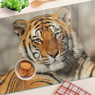 Planche à découper en verre Un tigre dans son état naturel