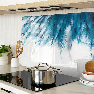 Planche à découper en verre Plumes bleues sur fond blanc