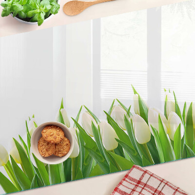 Planche à découper verre Tulipes dans l'herbe verte