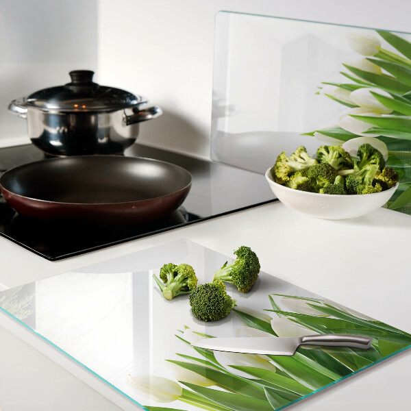 Planche à découper verre Tulipes dans l'herbe verte
