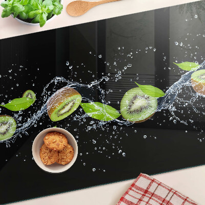 Planche à découper verre Kiwi dans l'eau avec des feuilles
