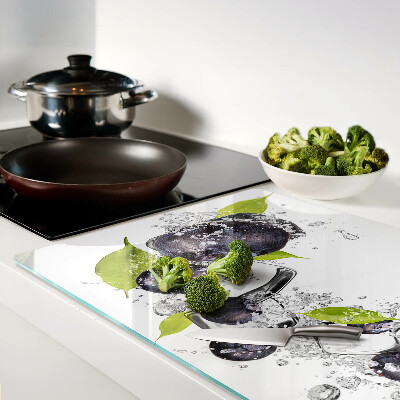 Planche à découper en verre Prunes dans l'eau avec des feuilles