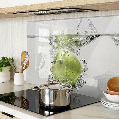 Planche à découper verre Pomme verte dans l'eau