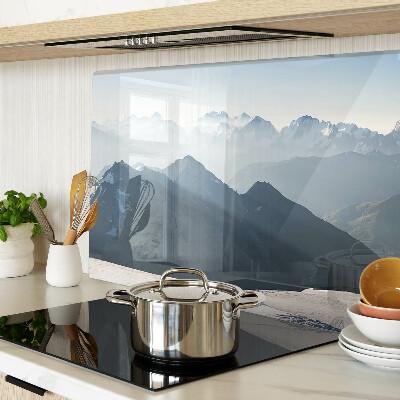 Planche à découper verre Paysage de montagne dans les nuages