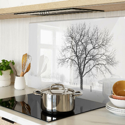 Planche à découper en verre Paysage d'hiver vide avec un arbre