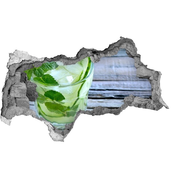 Autocollant mural trou Un cocktail rafraîchissant sur fond de terrasse en bois
