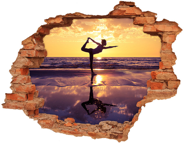 Sticker mural effet trou Yoga sur la plage au coucher du soleil