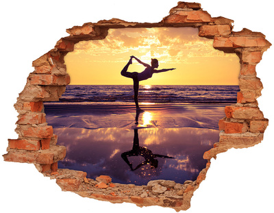 Sticker mural effet trou Yoga sur la plage au coucher du soleil