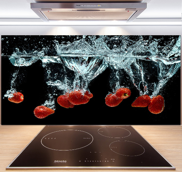 Panneau crédence cuisine Fraises sous l'eau