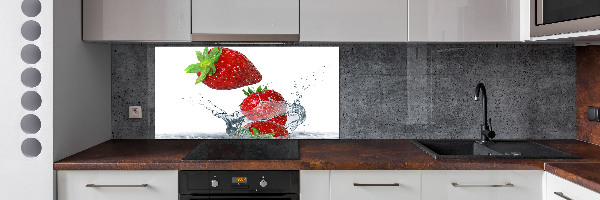 Crédence en verre cuisine Fraises et eau