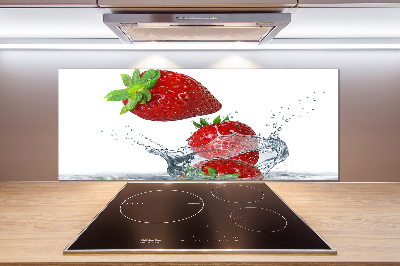 Crédence en verre cuisine Fraises et eau