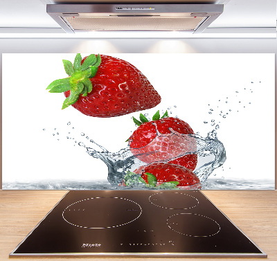 Crédence en verre cuisine Fraises et eau