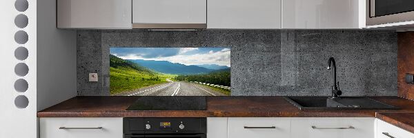 Crédence de cuisine en verre Une route dans les montagnes