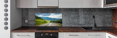 Crédence de cuisine en verre Une route dans les montagnes