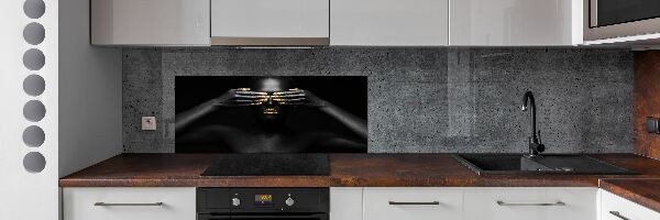 Panneau crédence cuisine Femme en noir