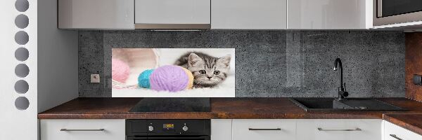 Panneau crédence cuisine Chat avec des écheveaux