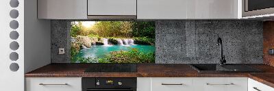 Crédence cuisine en verre trempé Chute d'eau dans la forêt
