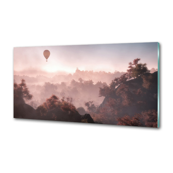 Panneau crédence cuisine Ballon au-dessus de la forêt