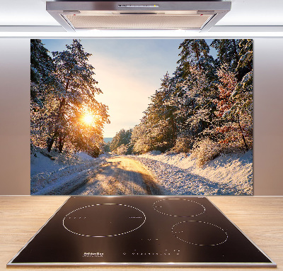 Panneau crédence cuisine Route dans la forêt en hiver