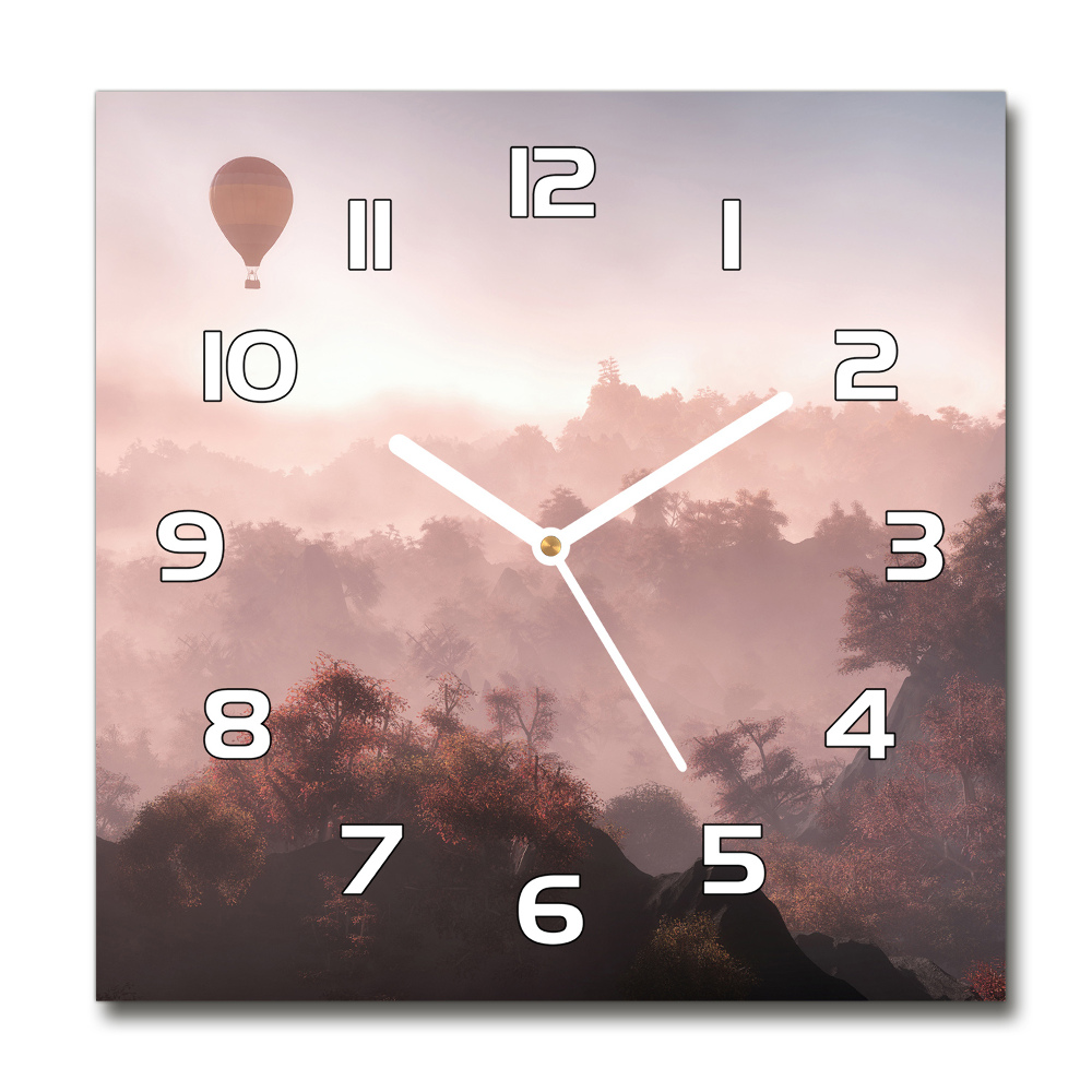 Horloge carrée en verre Ballon au-dessus de la forêt