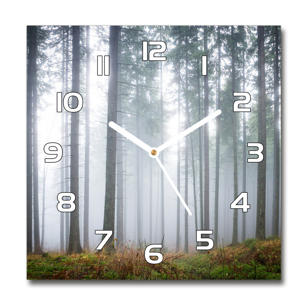 Horloge carrée en verre Brume dans la forêt