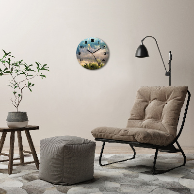 Horloge ronde en verre Brume dans la forêt