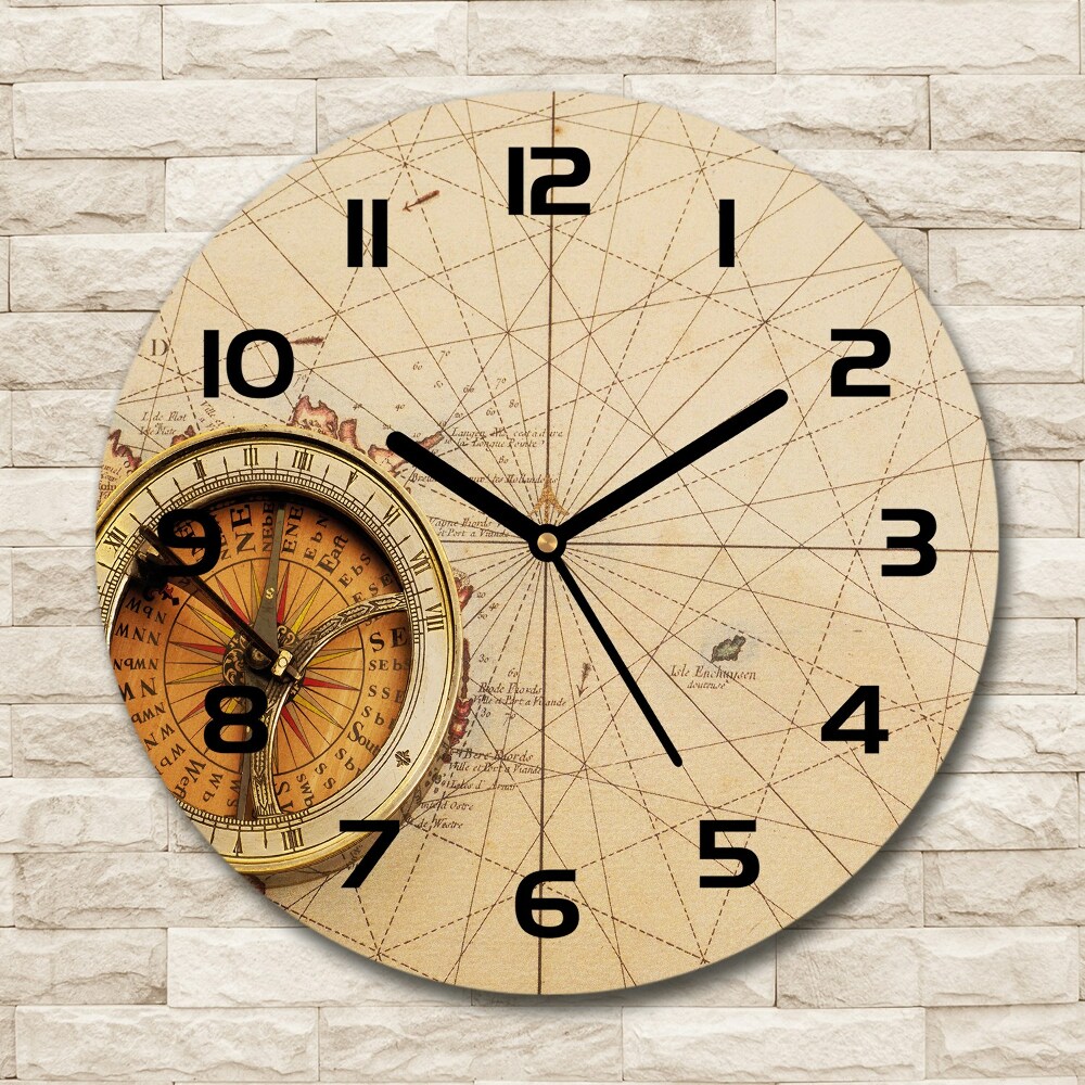 Horloge ronde Boussole sur une carte