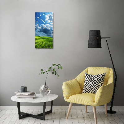 Horloge verticale en verre Nuages au-dessus du champ