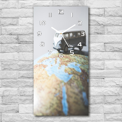 Horloge rectangulaire verticale Van sur le globe