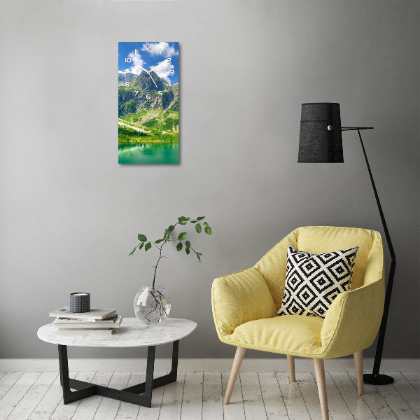 Horloge rectangulaire verticale Lac dans les montagnes