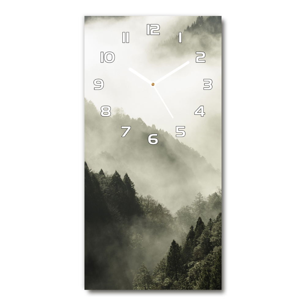 Horloge rectangulaire verticale Brume sur la forêt