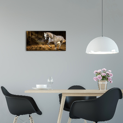 Horloge murale horizontale Cheval blanc dans une écurie
