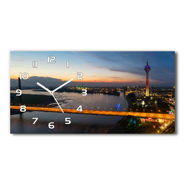 Horloge horizontale Düsseldorf Allemagne