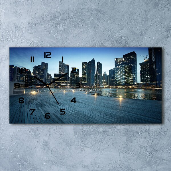 Horloge horizontale en verre Singapour la nuit