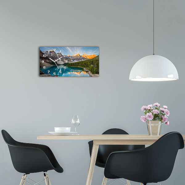 Horloge rectangulaire horizontale Lac dans les montagnes