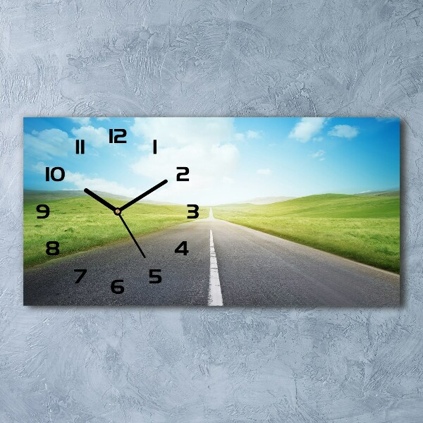 Horloge horizontale en verre Route à travers une prairie