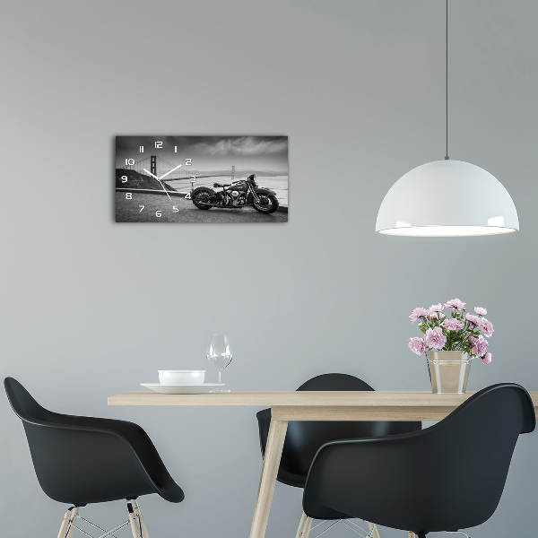 Horloge horizontale en verre Moto