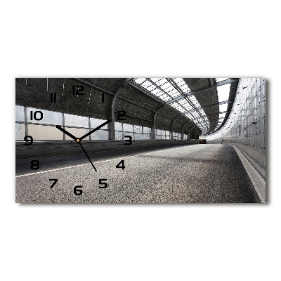 Horloge rectangulaire horizontale Route dans le tunnel