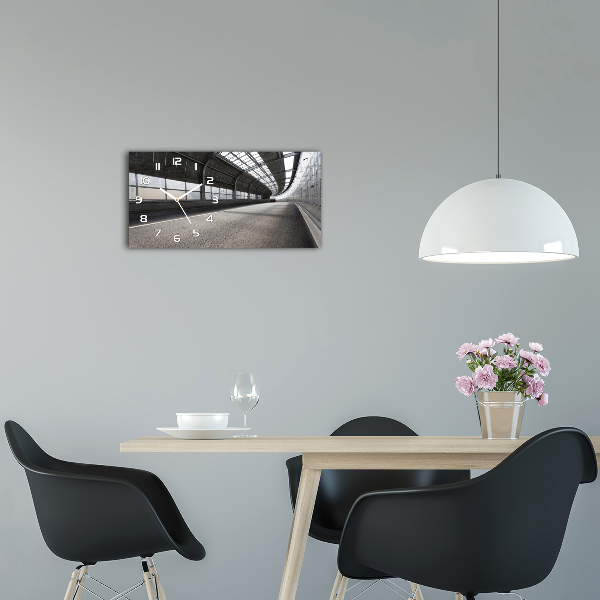 Horloge rectangulaire horizontale Route dans le tunnel
