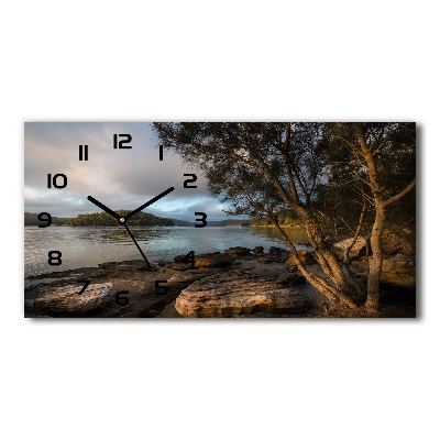 Horloge horizontale en verre Arbre au bord de la rivière
